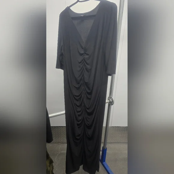 LIBIAN - Plus Size Ruched Slit Maxi Dress - Picture 1 of 5